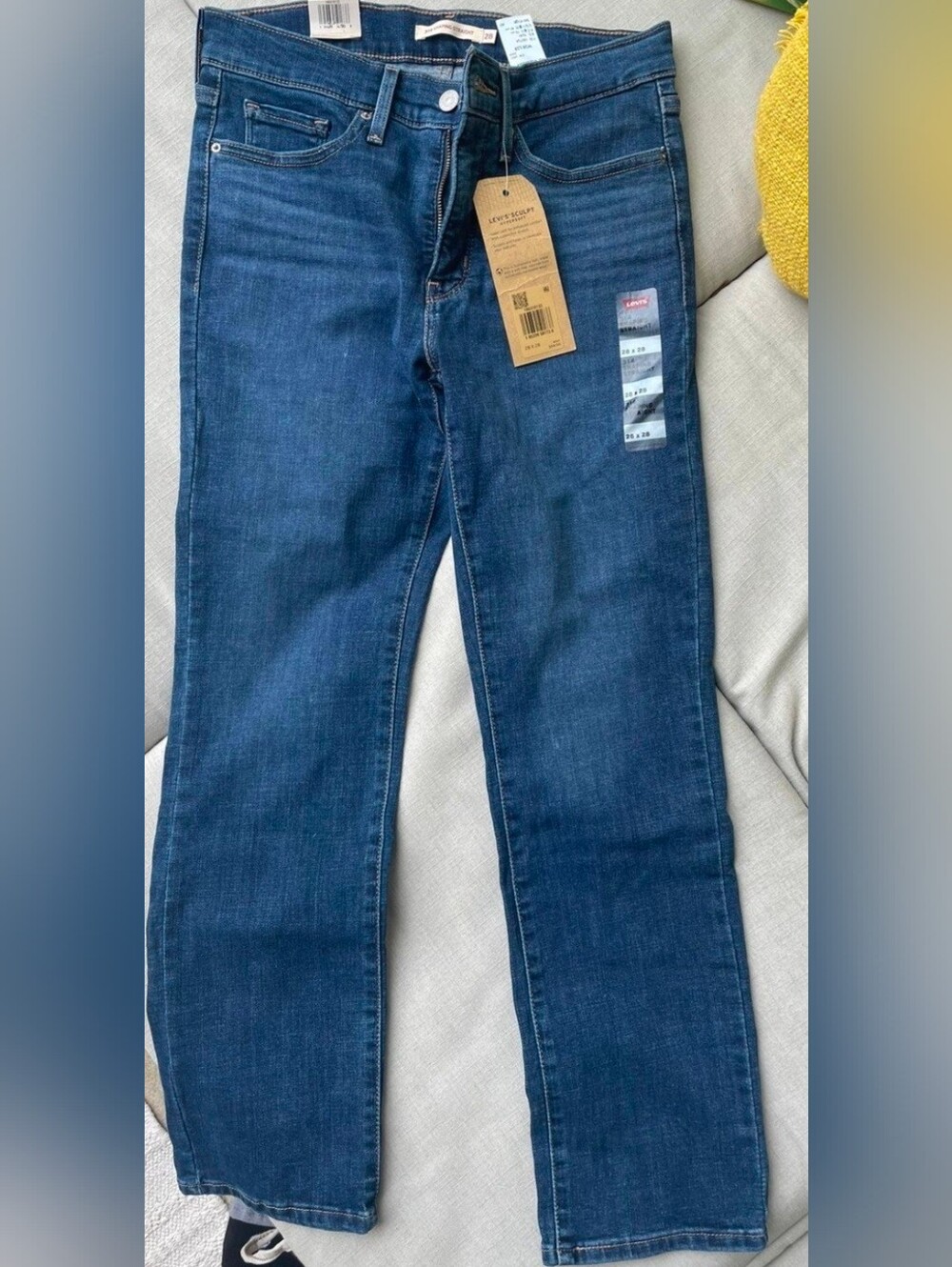 Womens Levi's 28 Cropped Dark Blue Shaping Straight Jeans
